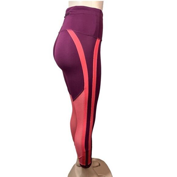 Lululemon Zip The Line Crop leggings 
Deep Ruby / Poppy Coral - Picture 4 of 16